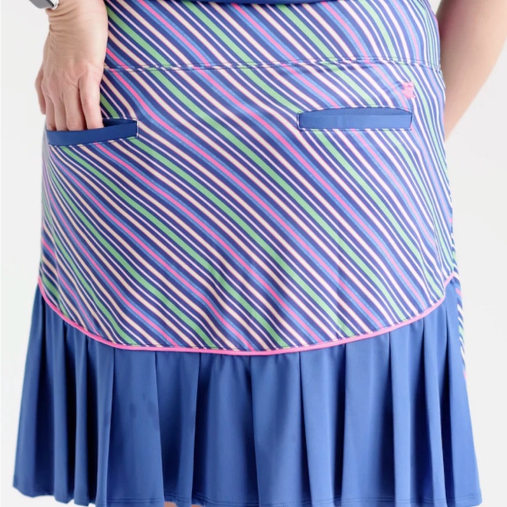 Birdies and Bows Around the Course Accordian Skort, L